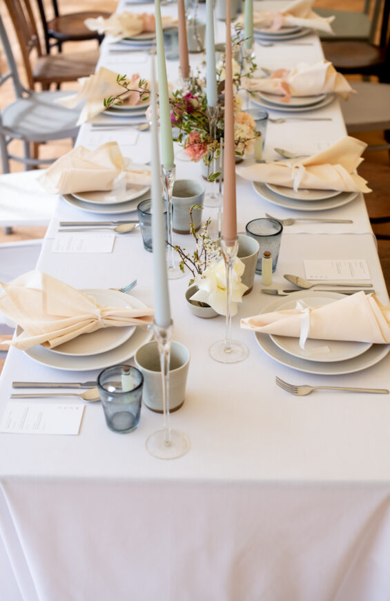 Arctic White with Natural Cream